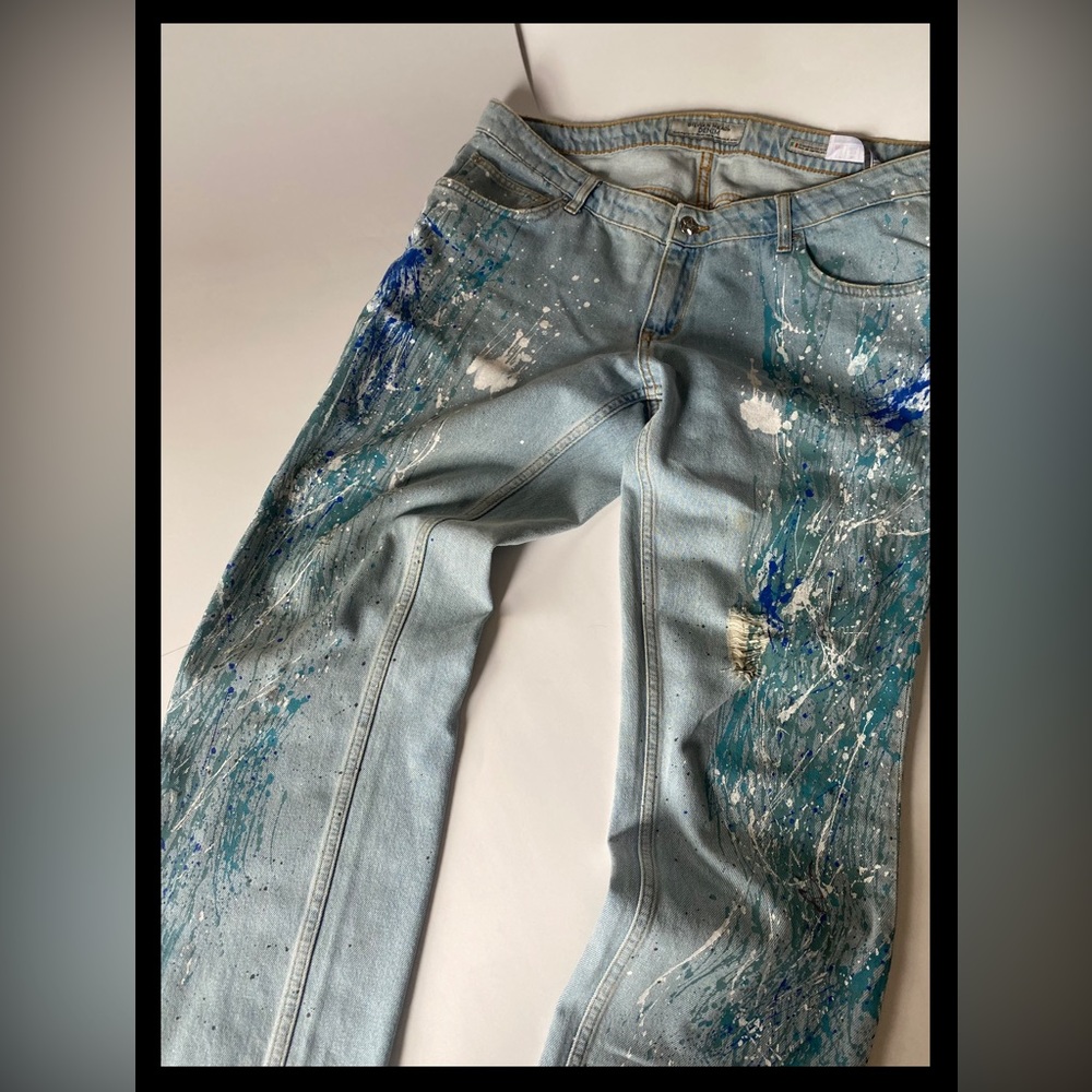 Stylish Blue Paint-Splatter Women Jeans